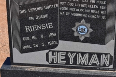 Heyman, Riensie