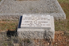 Huisamen, Michiel JP born 04 February 1872 died 23 October 1961 + Janetta SL nee Van Zyl born 20 January 1878 died 20 May 1960