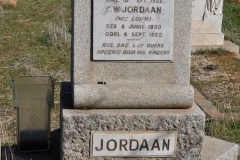 Jordaan, L born 16 October 1836 died 10 September 1932 + CW born Louw 08 June 1850 died 08 September 1922