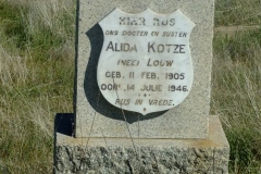 Kotze, Alida nee Louw born 11 February 1905 died 14 July 1946