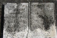 Inscription illegible